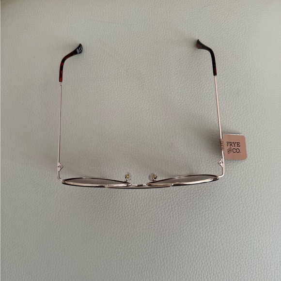 Frye and Co FRENCHIE Women’s Gold Aviator Sunglasses. MSRP $70
